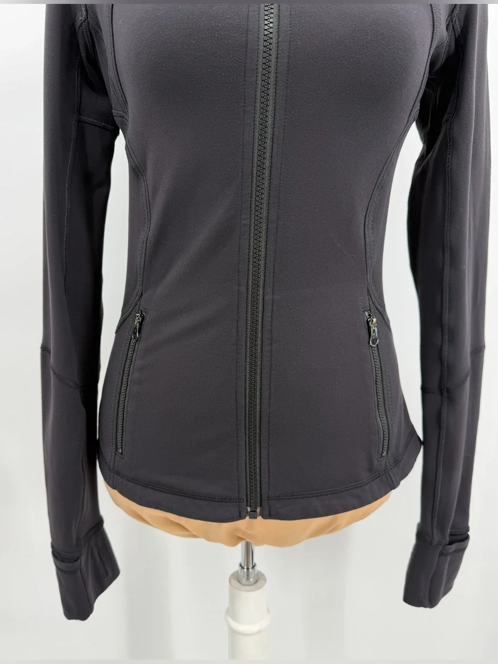 Lululemon Forme Jacket Black Full Zip Thumbholes Size 6 athleisure yoga Pilates